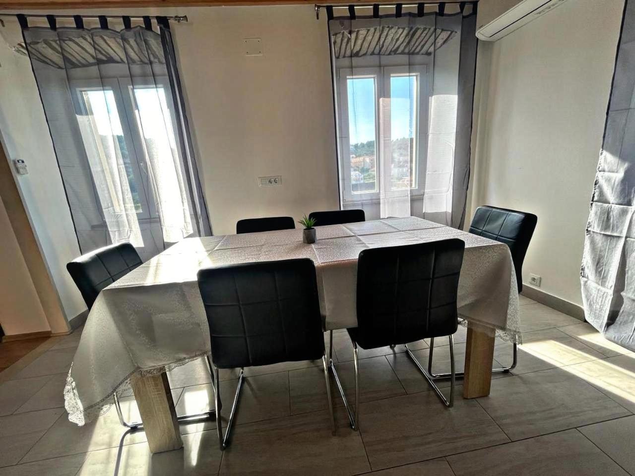 Amani Modern Apartment Lumbarda Zewnętrze zdjęcie